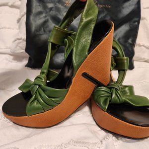 Genuine Robert Clergerie Platform Green Leather Wedge Sandals (size 7.5)